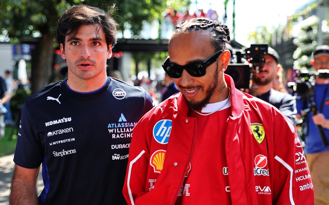 Carlos Sainz Lewis Hamilton