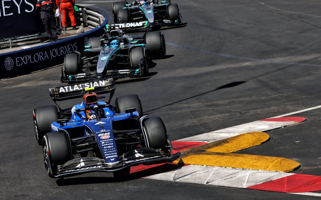 Sainz Monaco race